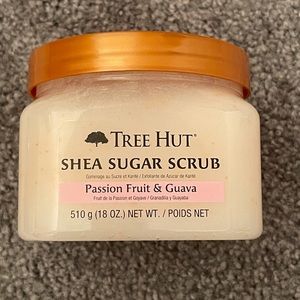 Tree hut passion fruit & guava scrub